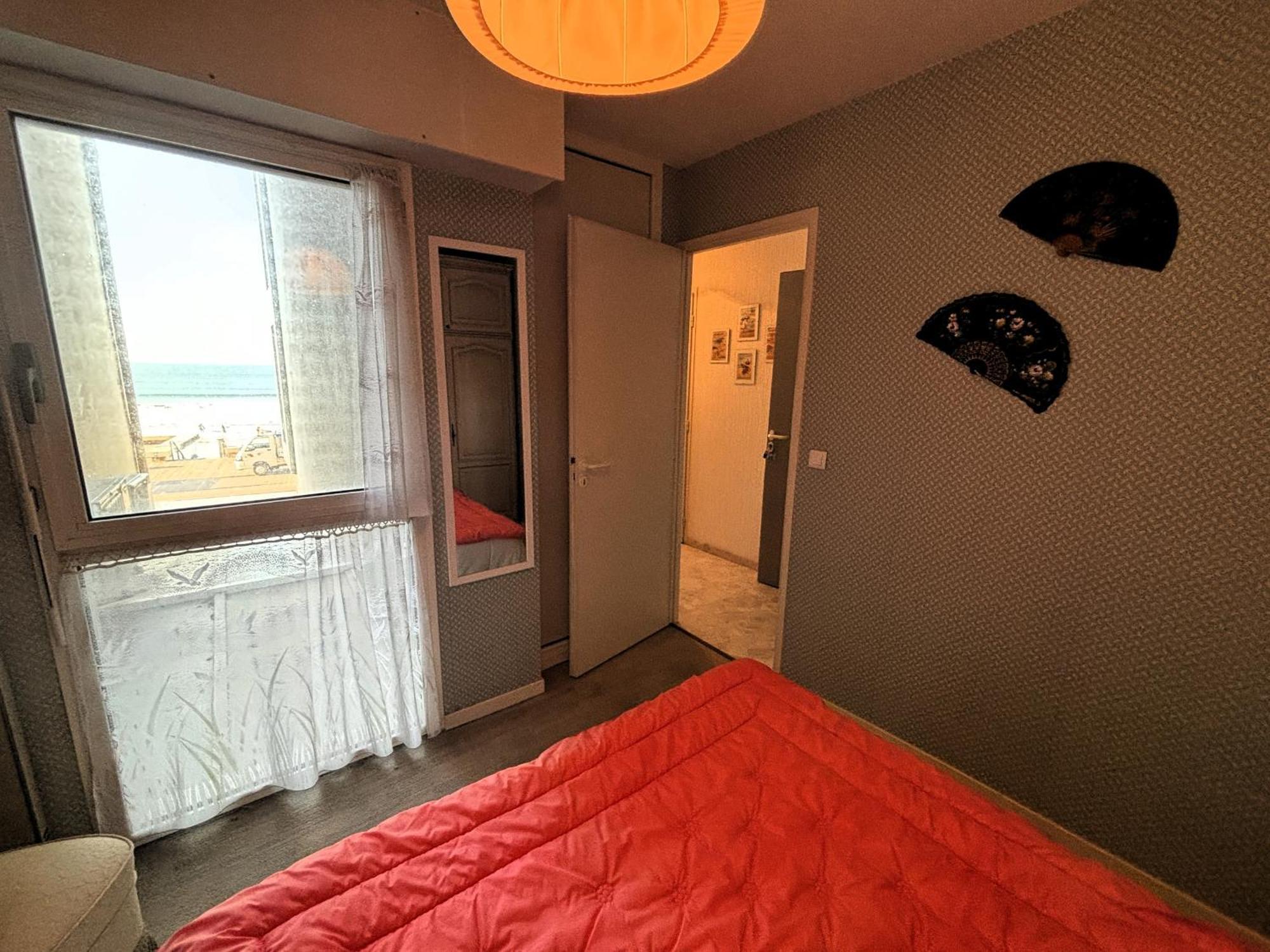 Appartement T2 Avec Balcon Et Vue Mer, 1Er Etage, Ascenseur, Tv, Cuisine Equipee - Fr-1-197-466 Les Sables-d'Olonne Exterior photo